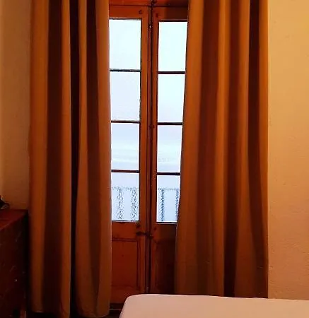 Next To La Rambla In Gothic Gasthof Barcelona